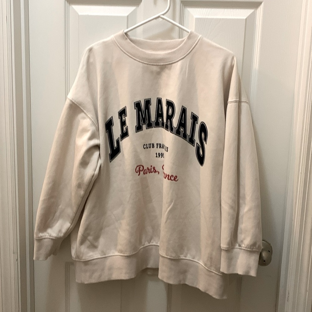 Le Marais, Paris, France H&M Sweatshirt